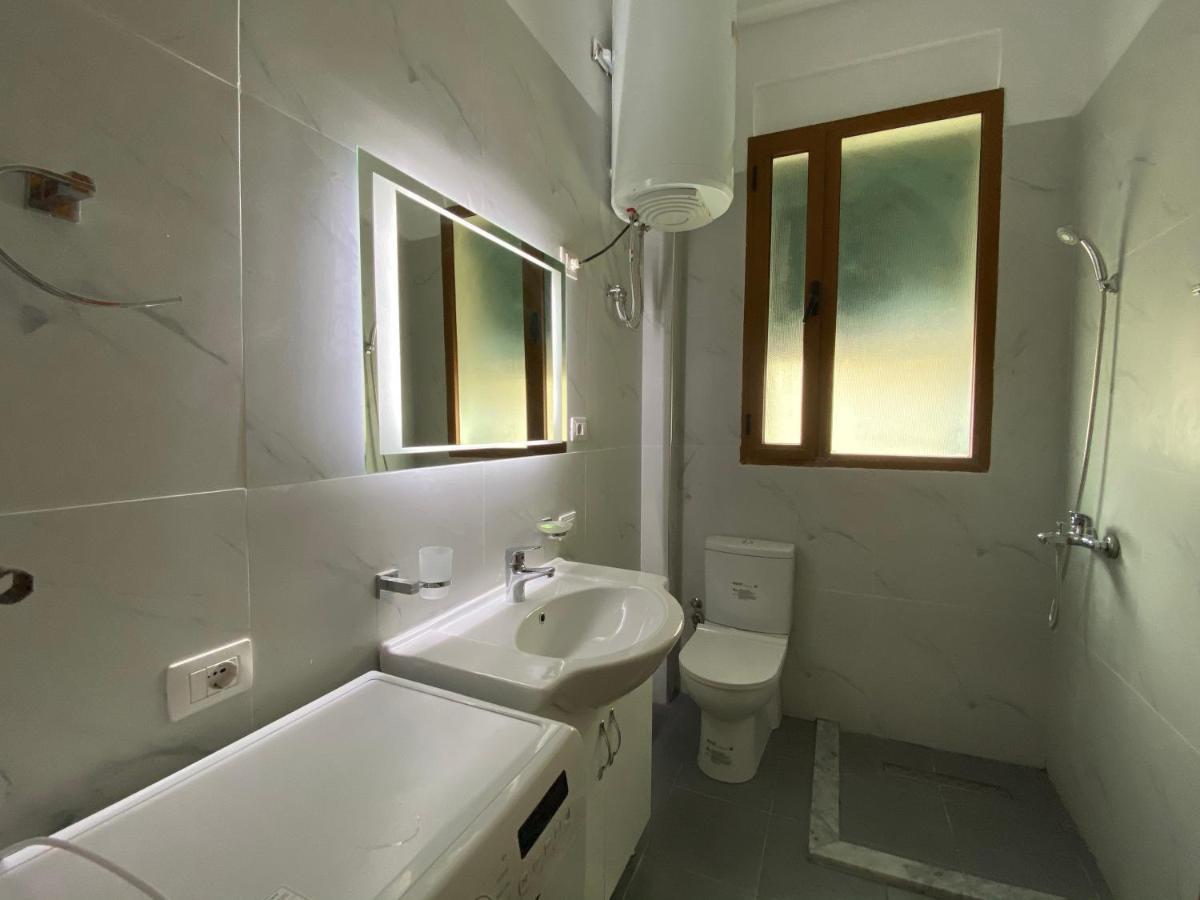 Trumpets Apartment Tiranë Luaran gambar