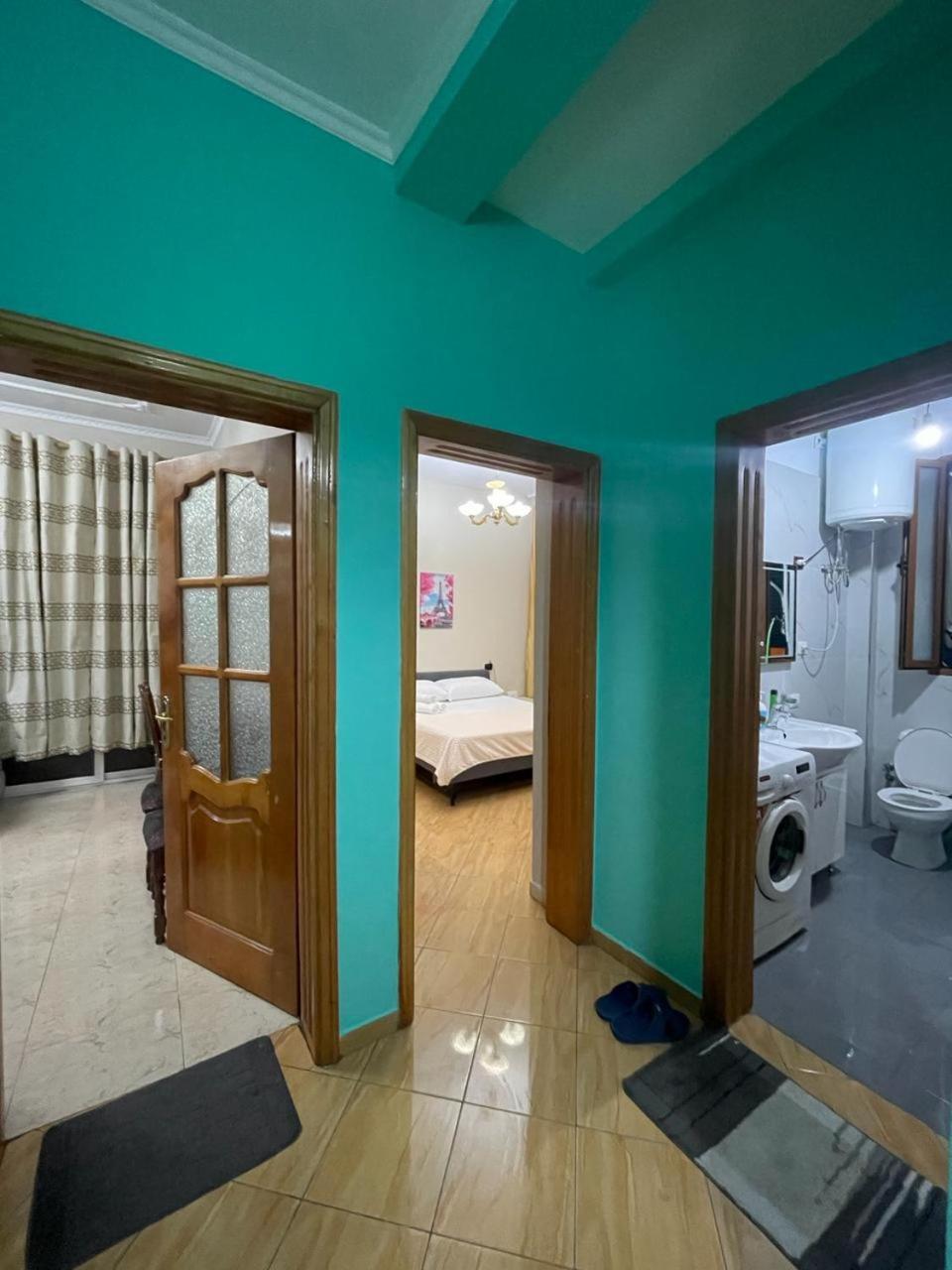 Trumpets Apartment Tiranë Luaran gambar