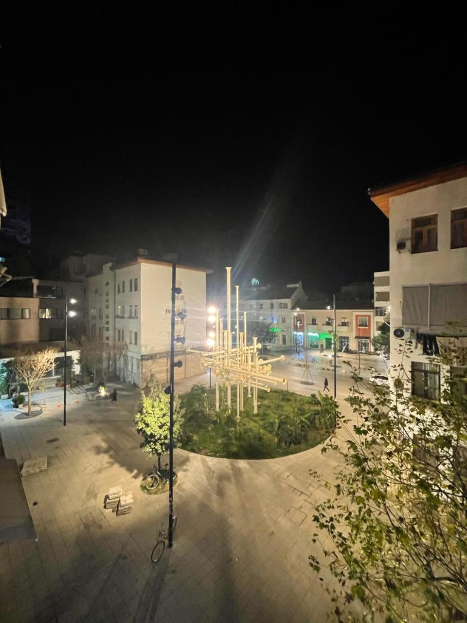 Trumpets Apartment Tiranë Luaran gambar